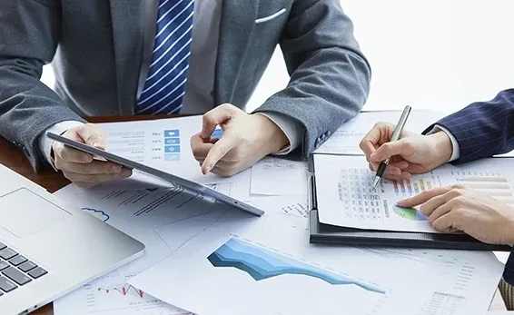 Navigating Corporate Finances with Expert Business Tax Services